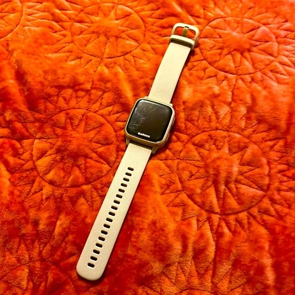 Garmin smart watch with music - Picture 2 of 4